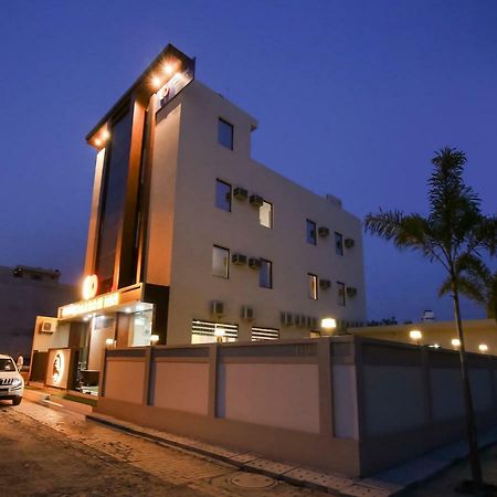 Hotel Grand Sparrow Inn Agra  Exterior foto